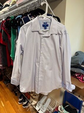 Like New Egara Men's Dress Shirt